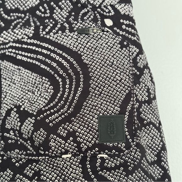 New Free People Movement Bunny Slope Printed Ski Pants In Midnight
Combo - Picture 14 of 16